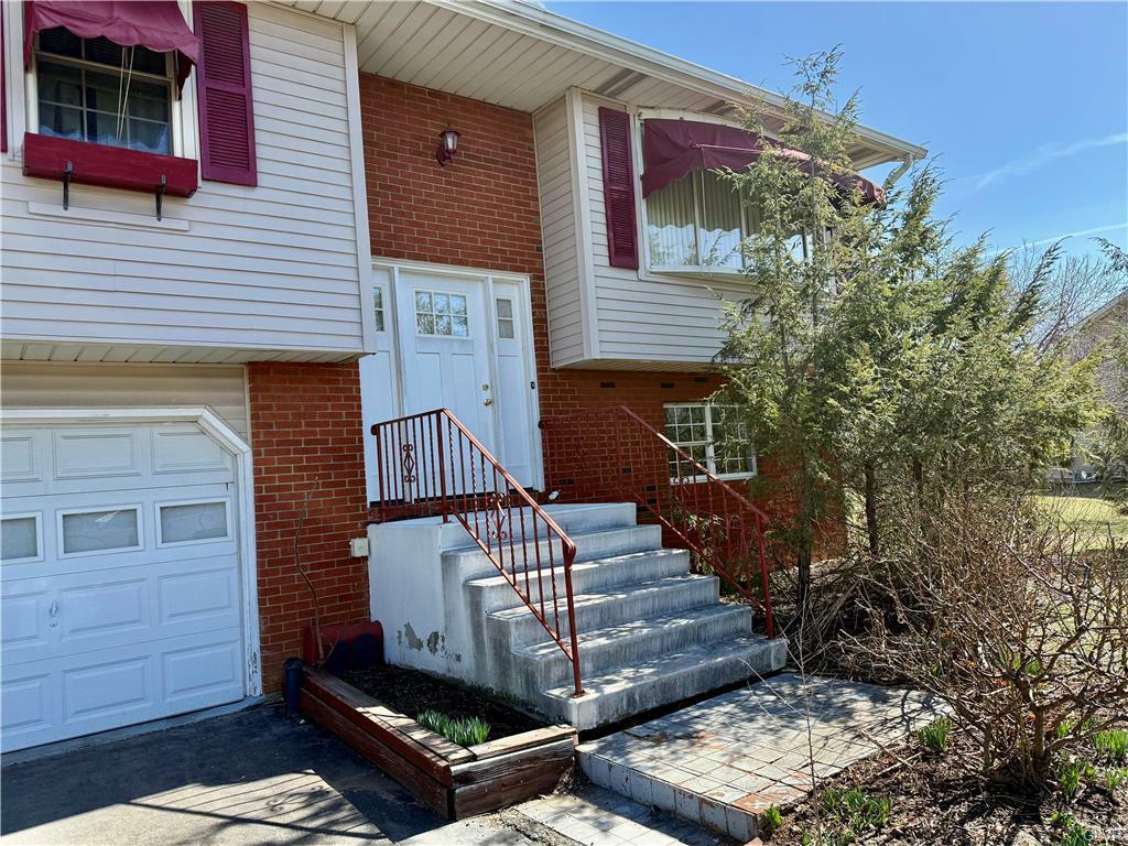 Property Photo: 213 Lone Lane PA 18104