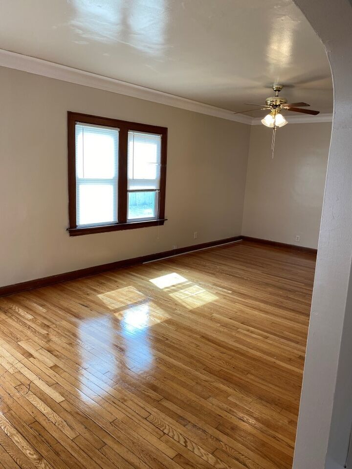 Property Photo:  1508 S 1st Avenue  IL 60153 