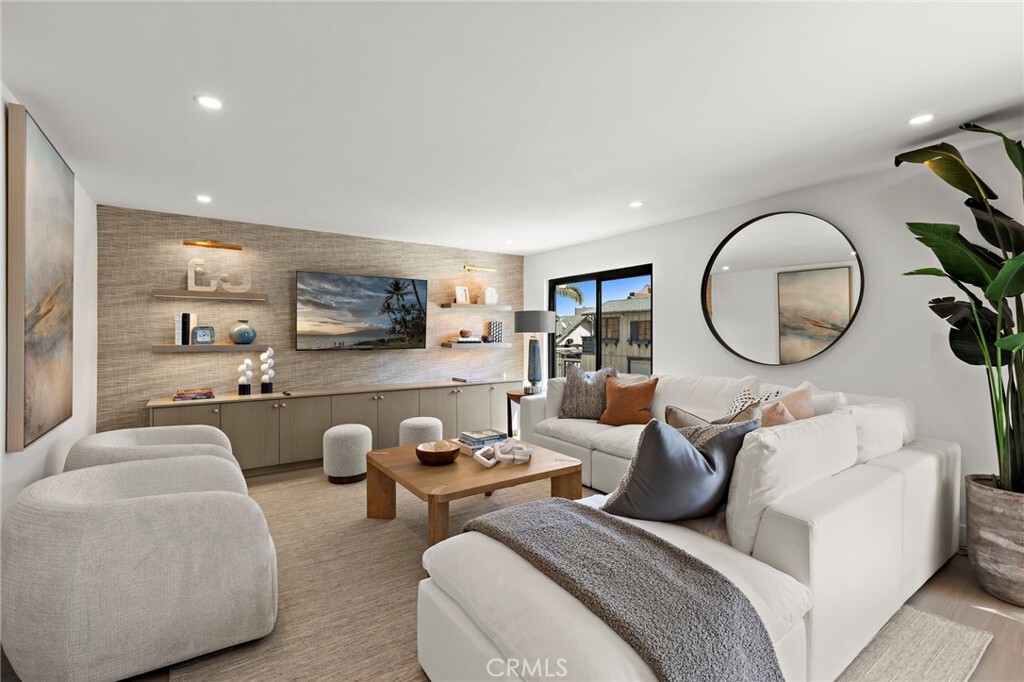 600 E Oceanfront 1A  Newport Beach CA 92661 photo