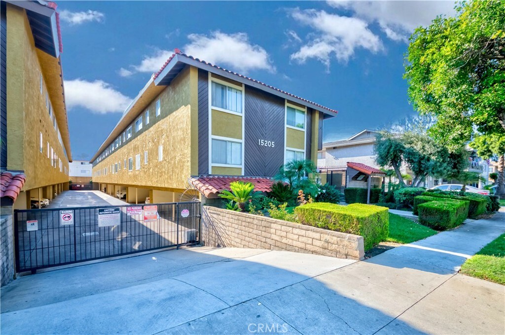 Property Photo: 15205 S Budlong Avenue 24 CA 90247