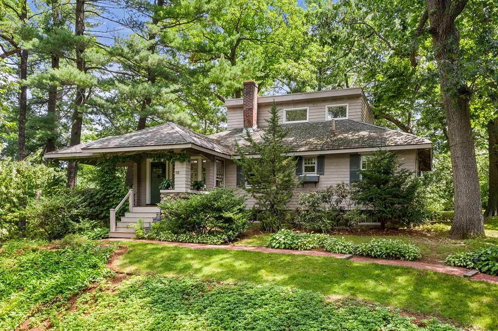 25 Duffield Rd  Newton MA 02466 photo