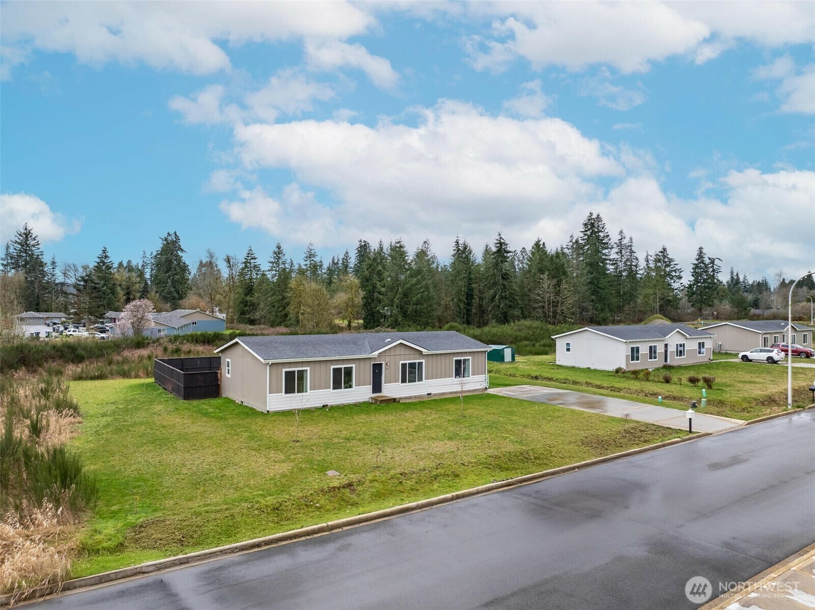 Property Photo: 122 W Martin Place WA 98541