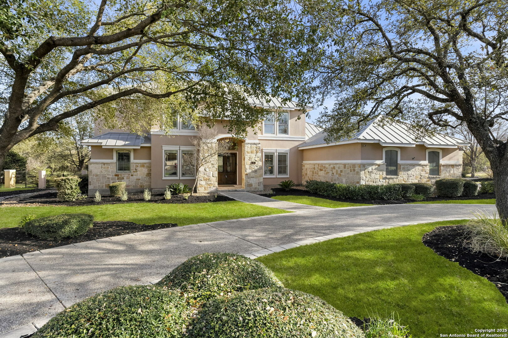 Property Photo: 6 Champions Way TX 78258