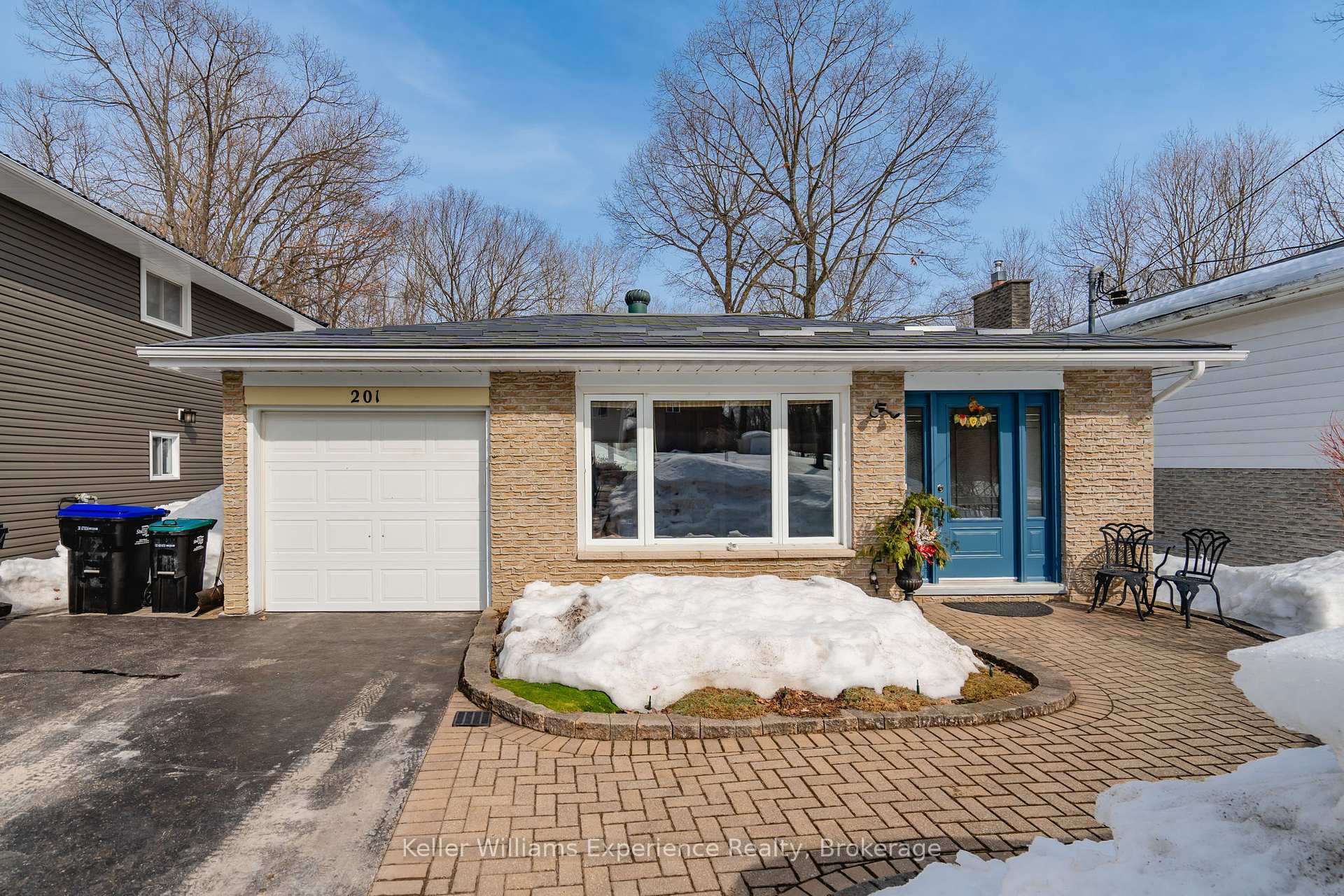 201 Bayfield Avenue  Midland ON L4R 5J5 photo