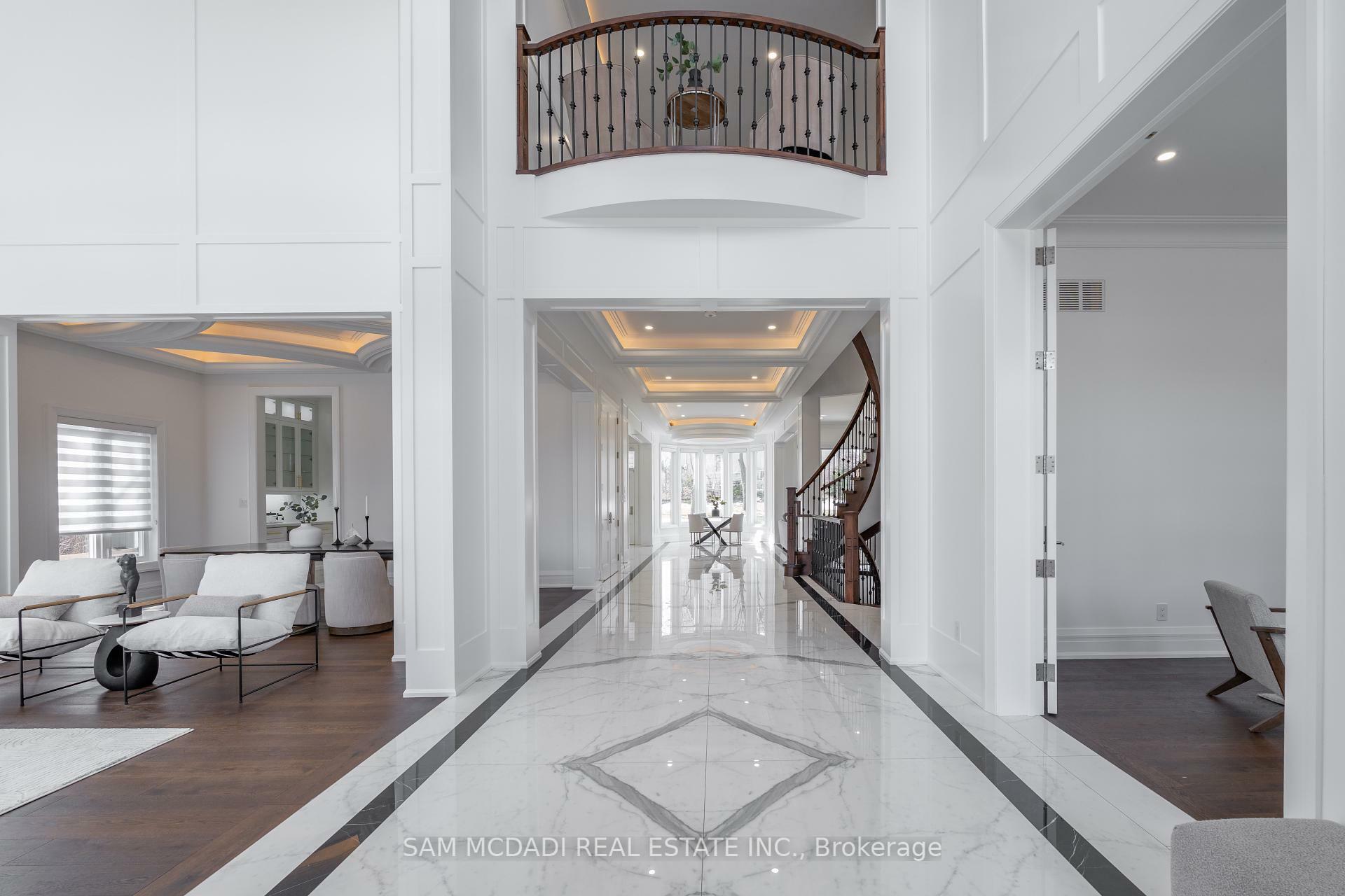 Property Photo: 2554 Liruma Road ON L5K 1Y6