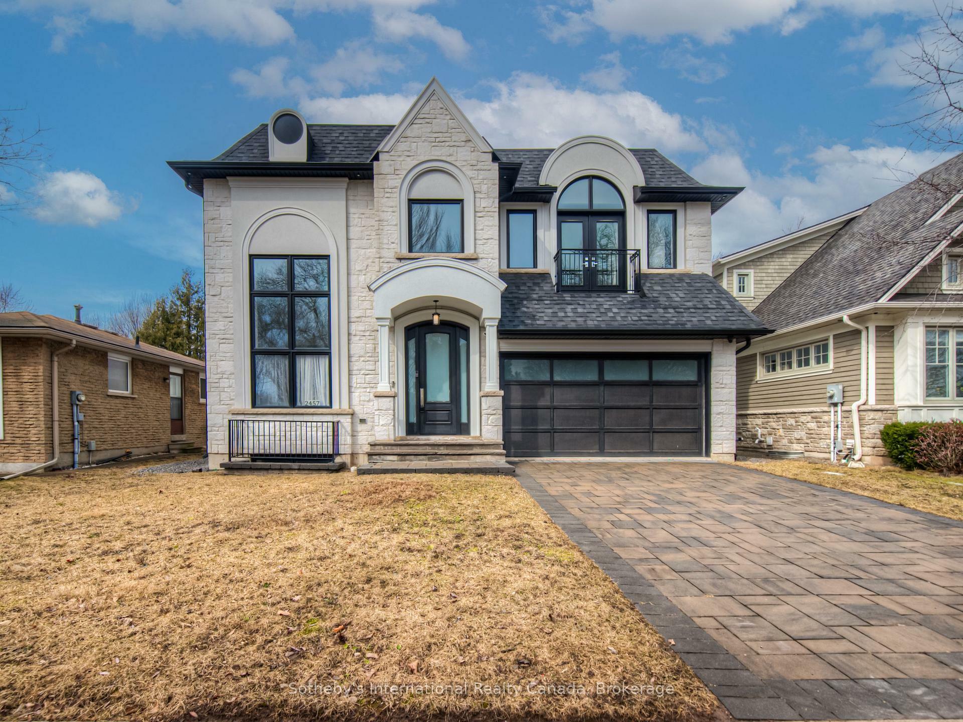 Property Photo: 2457 Ventura Drive ON L6L 2H5