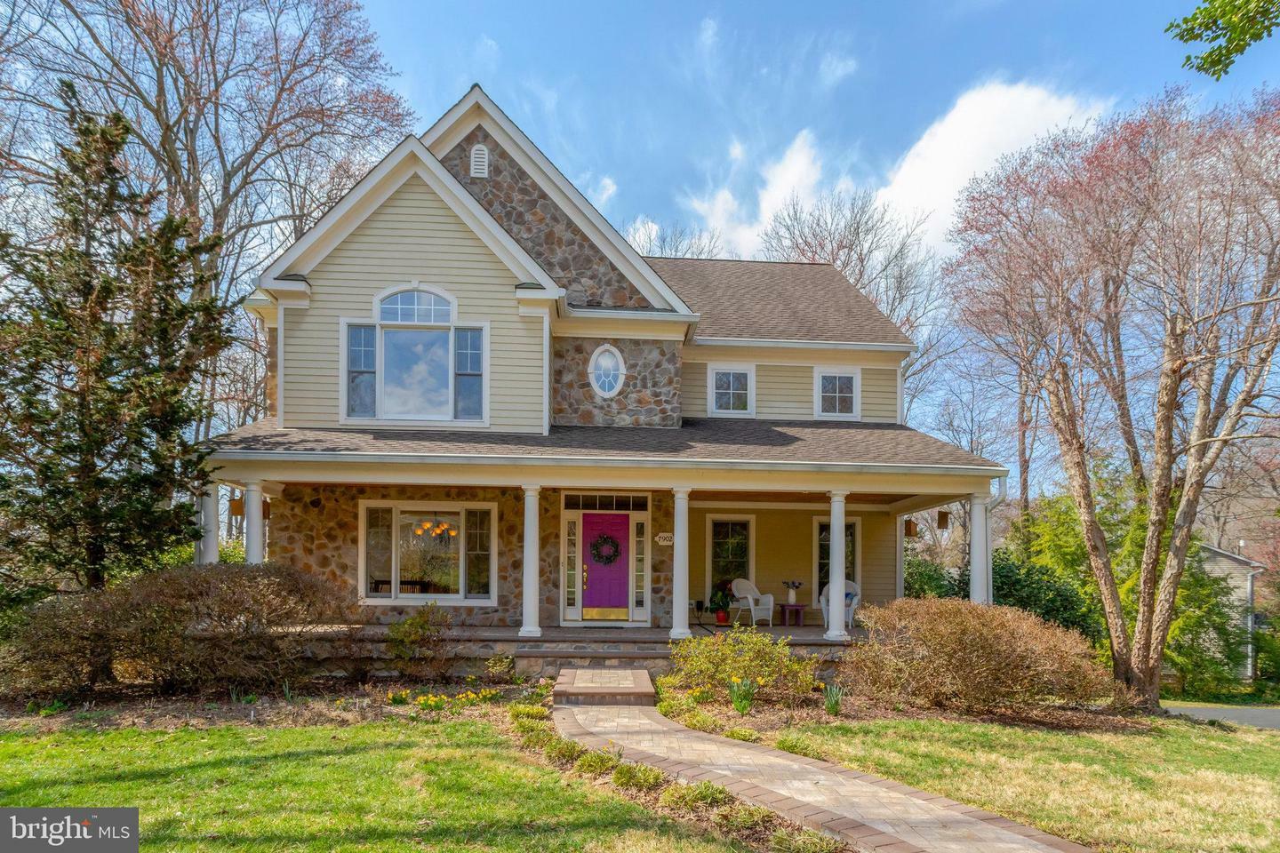 Property Photo: 7902 Lee Avenue VA 22308