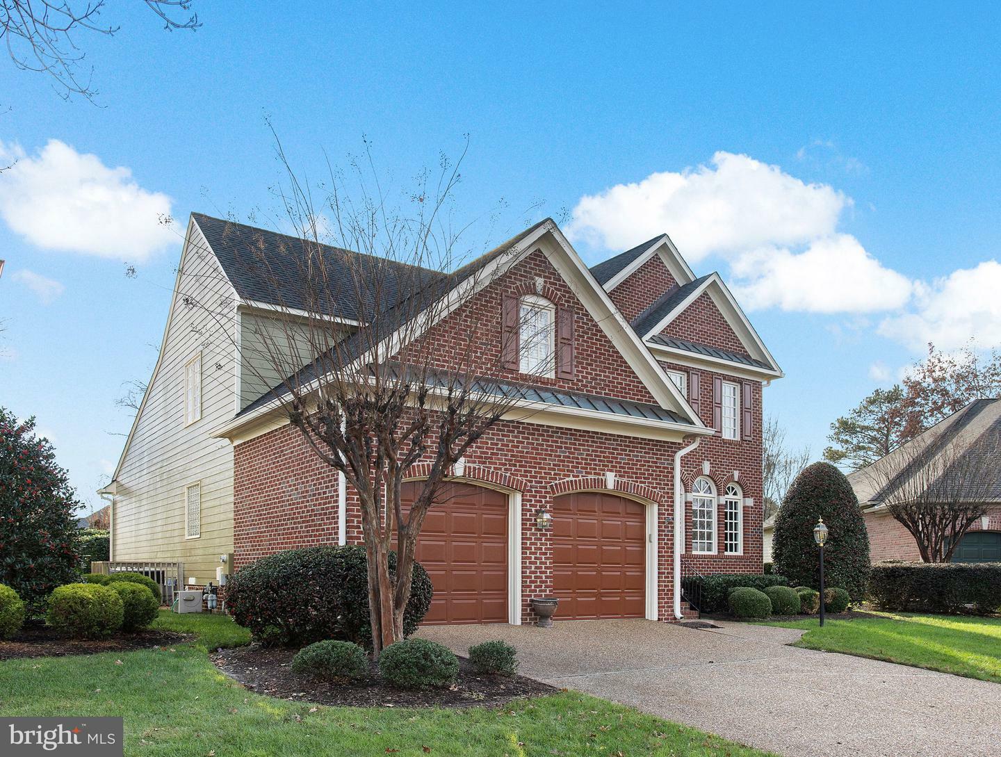 Property Photo: 12113 Club Commons Drive VA 23059