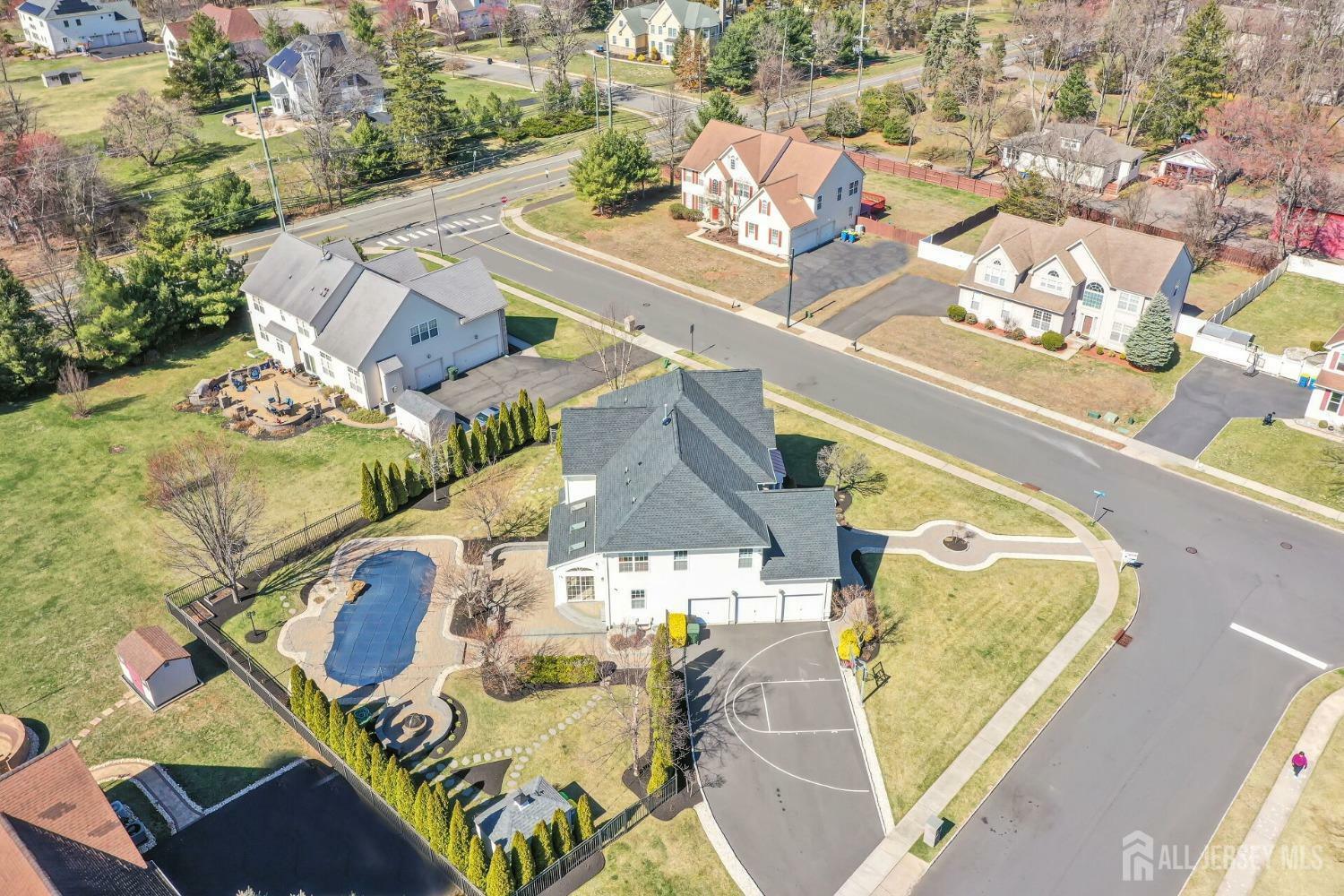 Property Photo: 21 Rue Cezanne NJ 08873