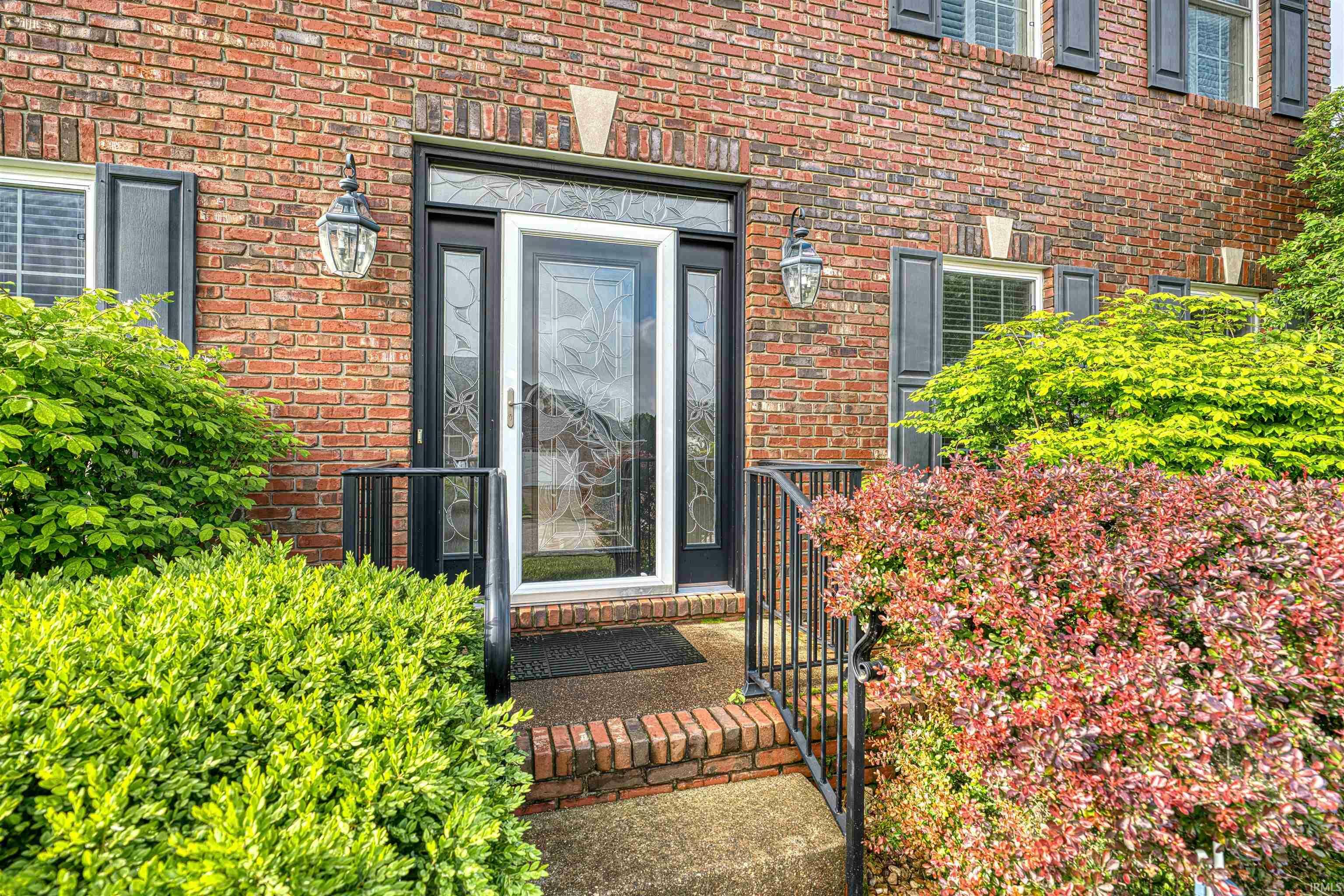 Property Photo: 7855 Scottsdale Drive IN 47630