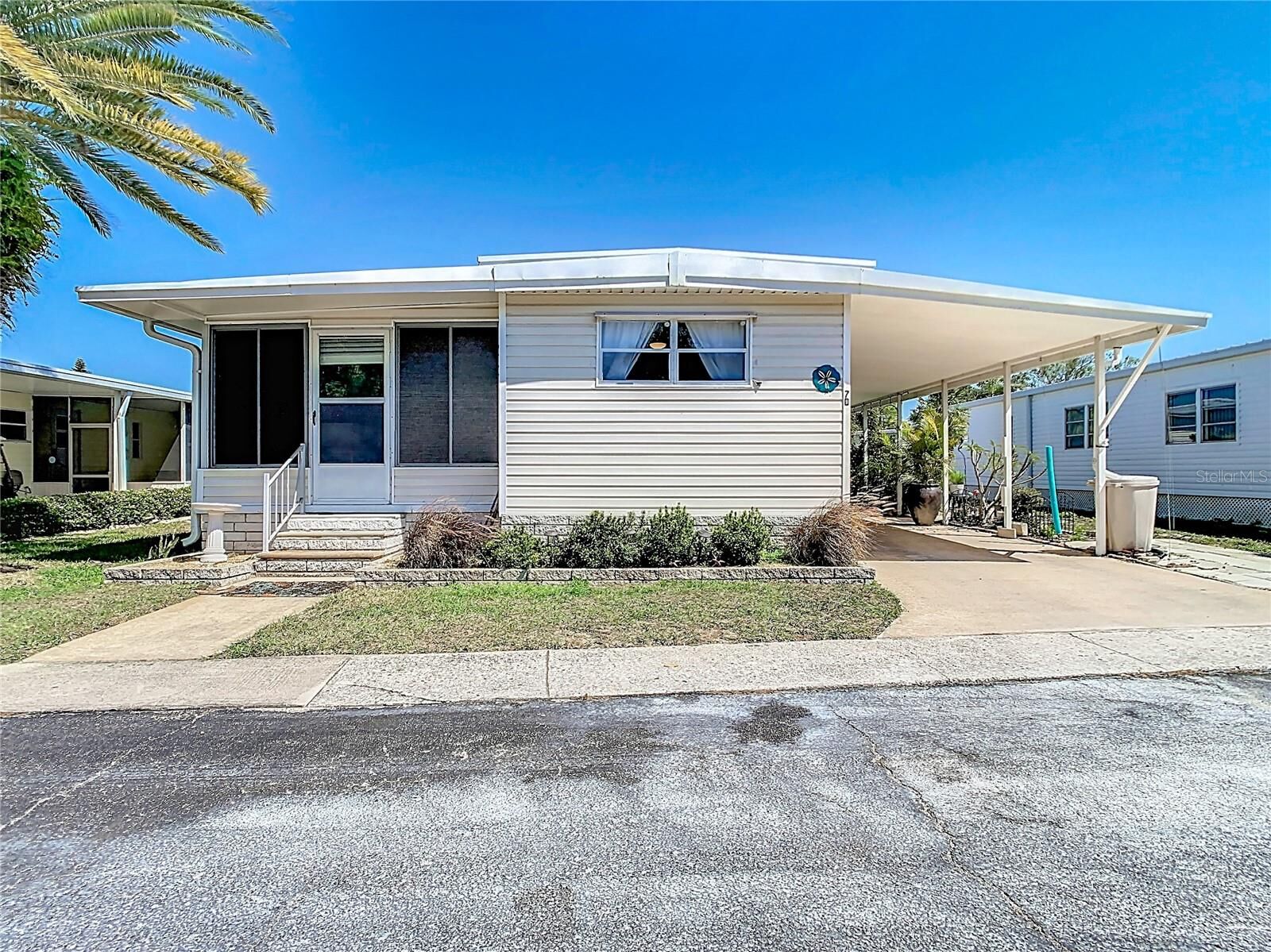 Property Photo:  70 Thatch Palm Street E  FL 33770 