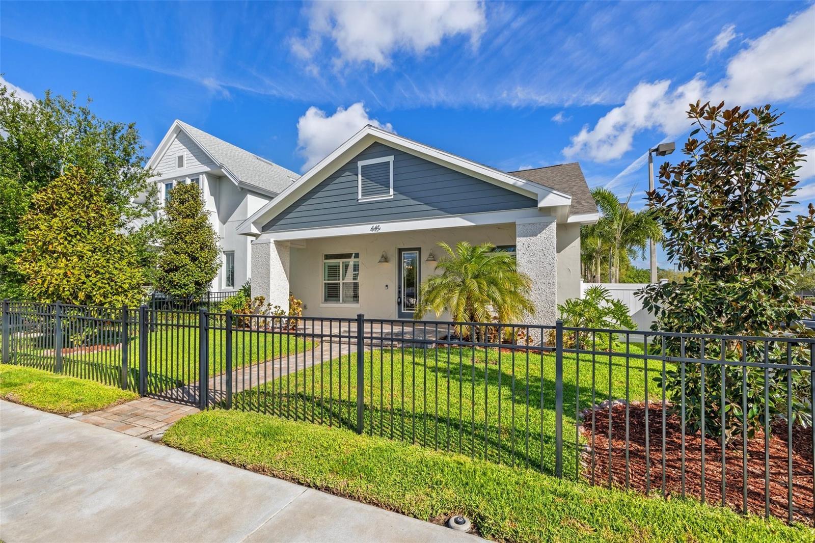 Property Photo: 445 29th Avenue N FL 33704