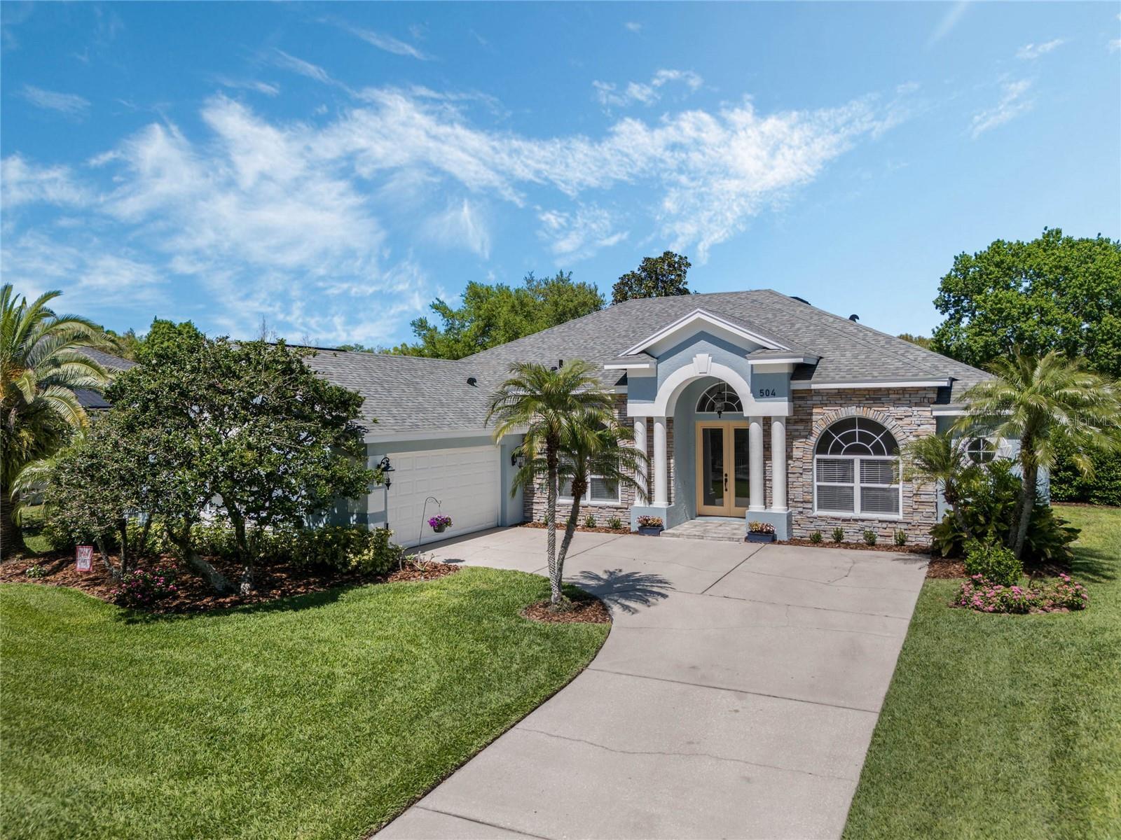 Property Photo: 504 Sonata Court FL 32708