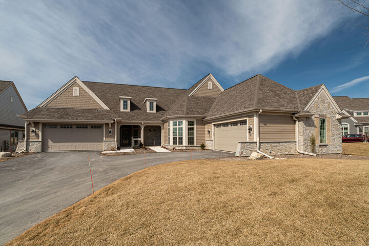 1554 Lookout Ct 46D  Hartland WI 53029 photo