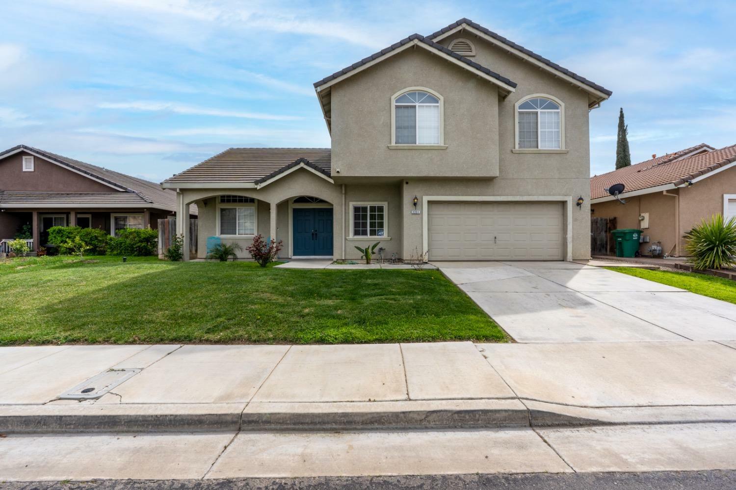 Property Photo:  2231 Racquet Club Drive  CA 93635 