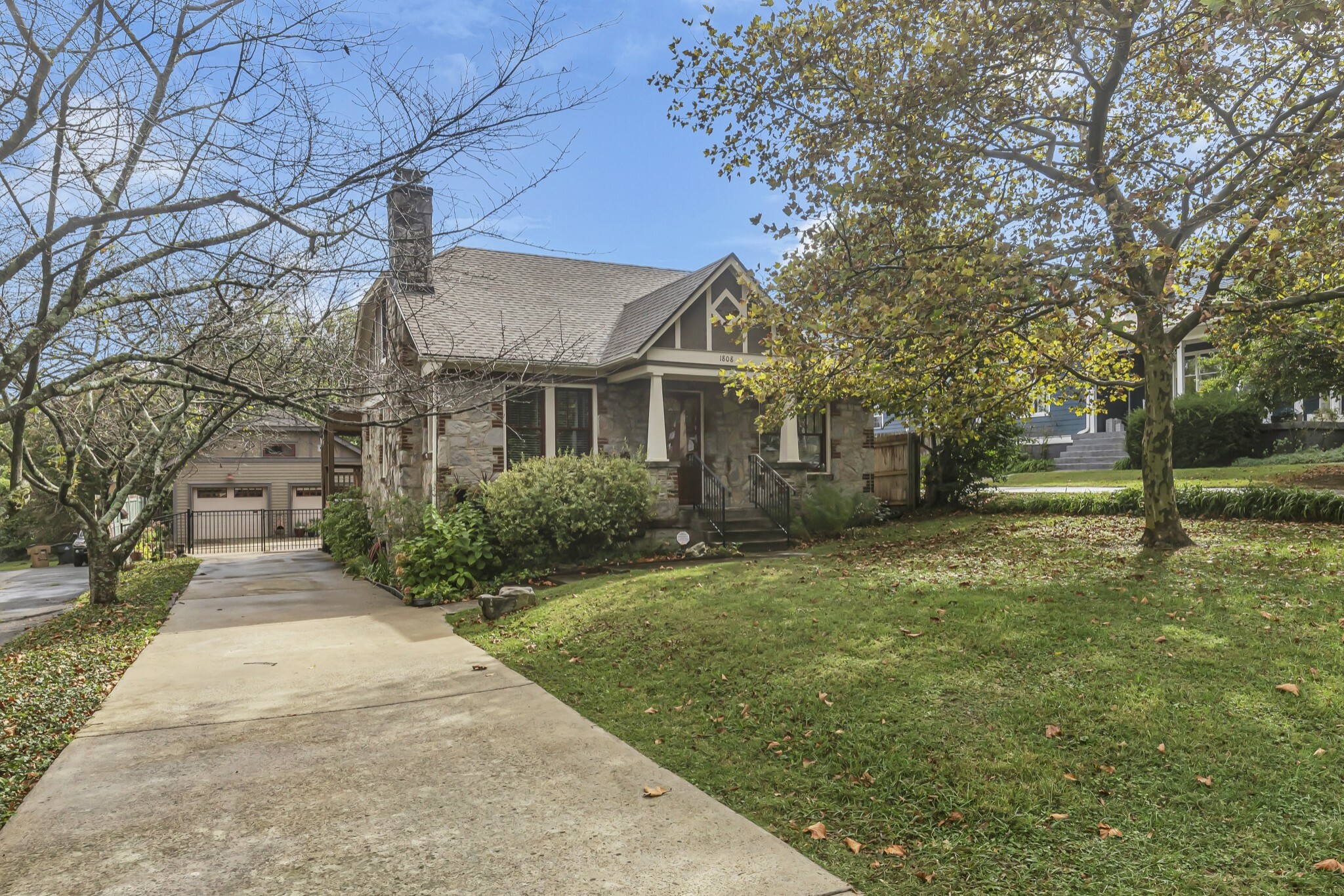 Property Photo: 1808 Eastland Ave TN 37206