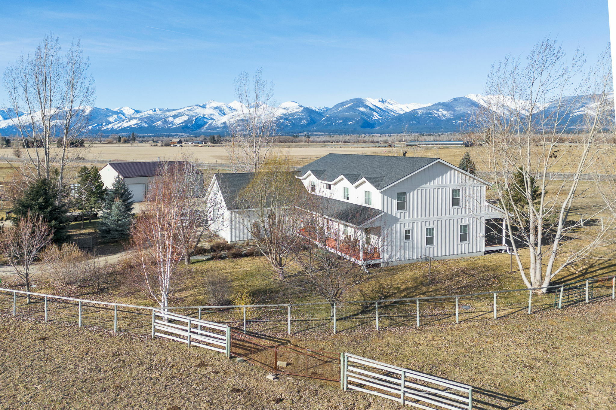 374 Wood Lane  Corvallis MT 59828 photo