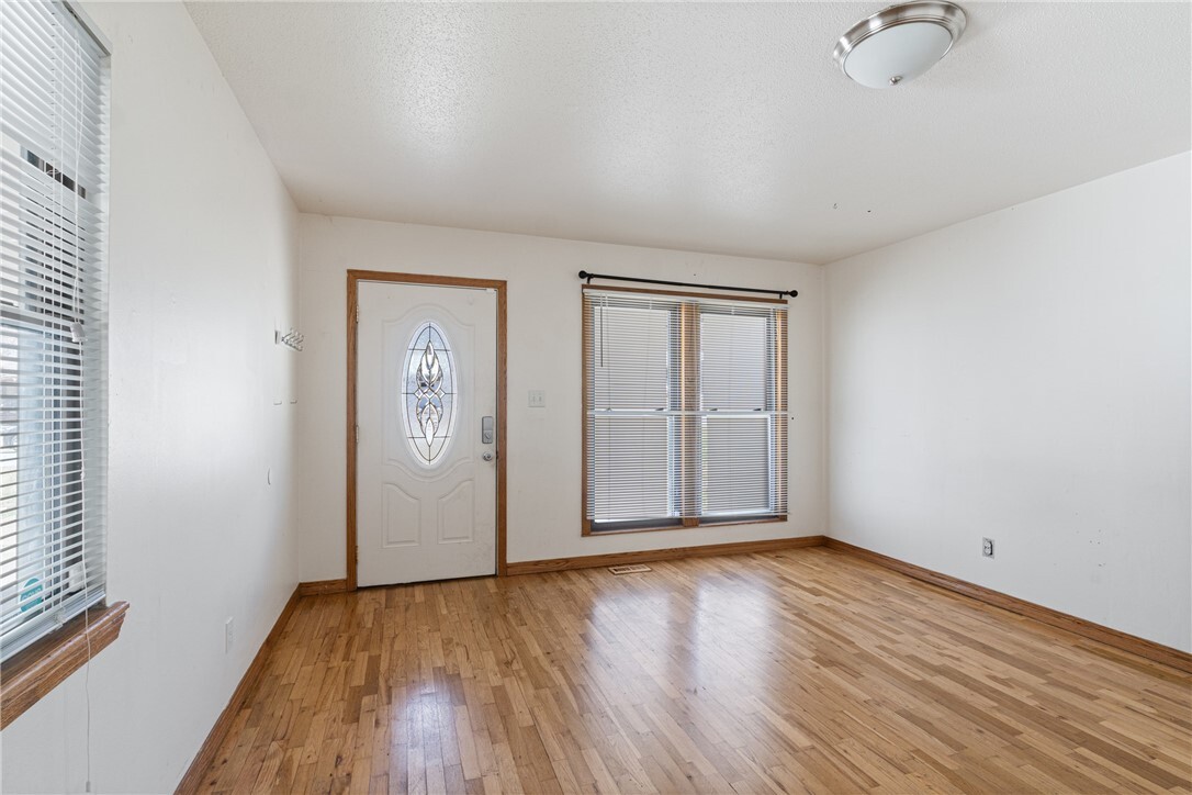 Property Photo: 1815 N Woolsey Avenue AR 72703