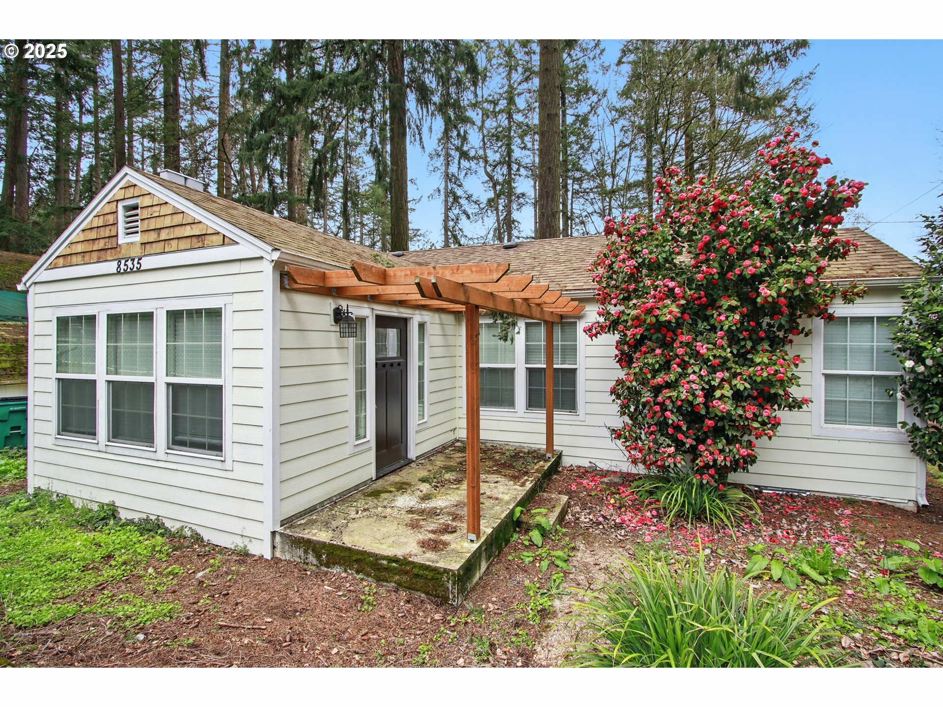 Property Photo: 8535 SW Oleson Rd OR 97223