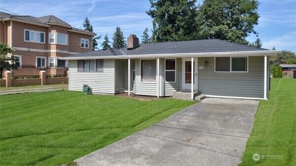 Property Photo:  3762 S 175th Street  WA 98188 
