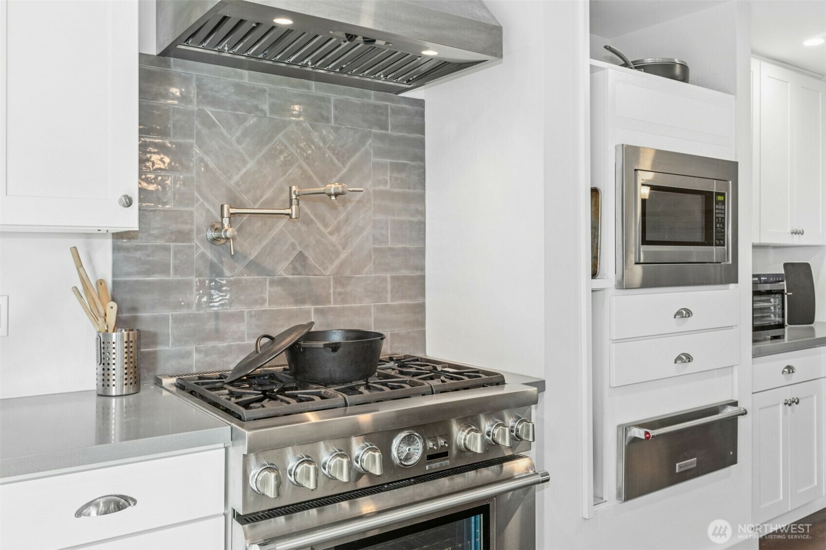 Property Photo: 5133 S Lucile Street WA 98118