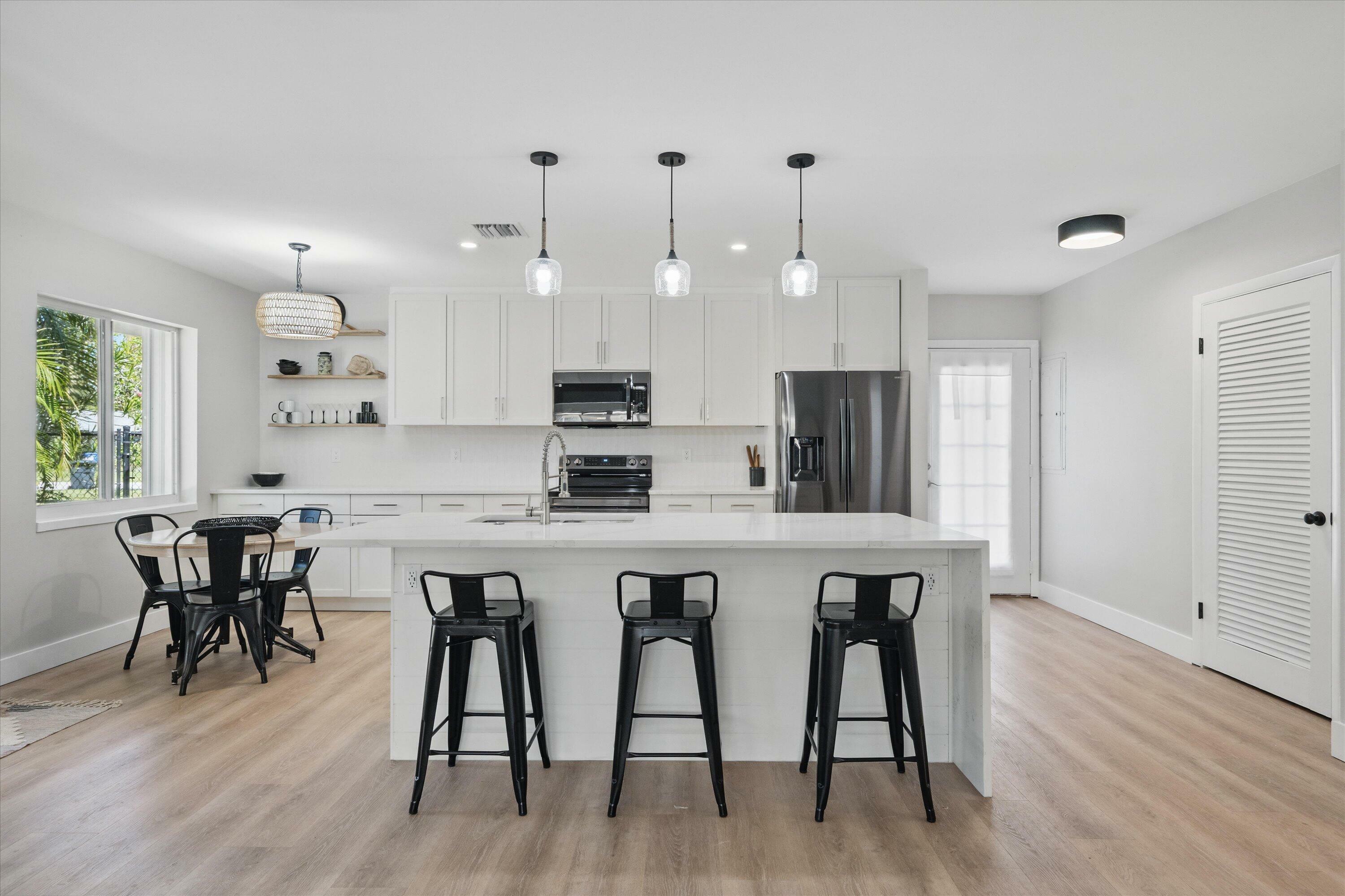 Property Photo: 224 Greenbriar Drive FL 33403