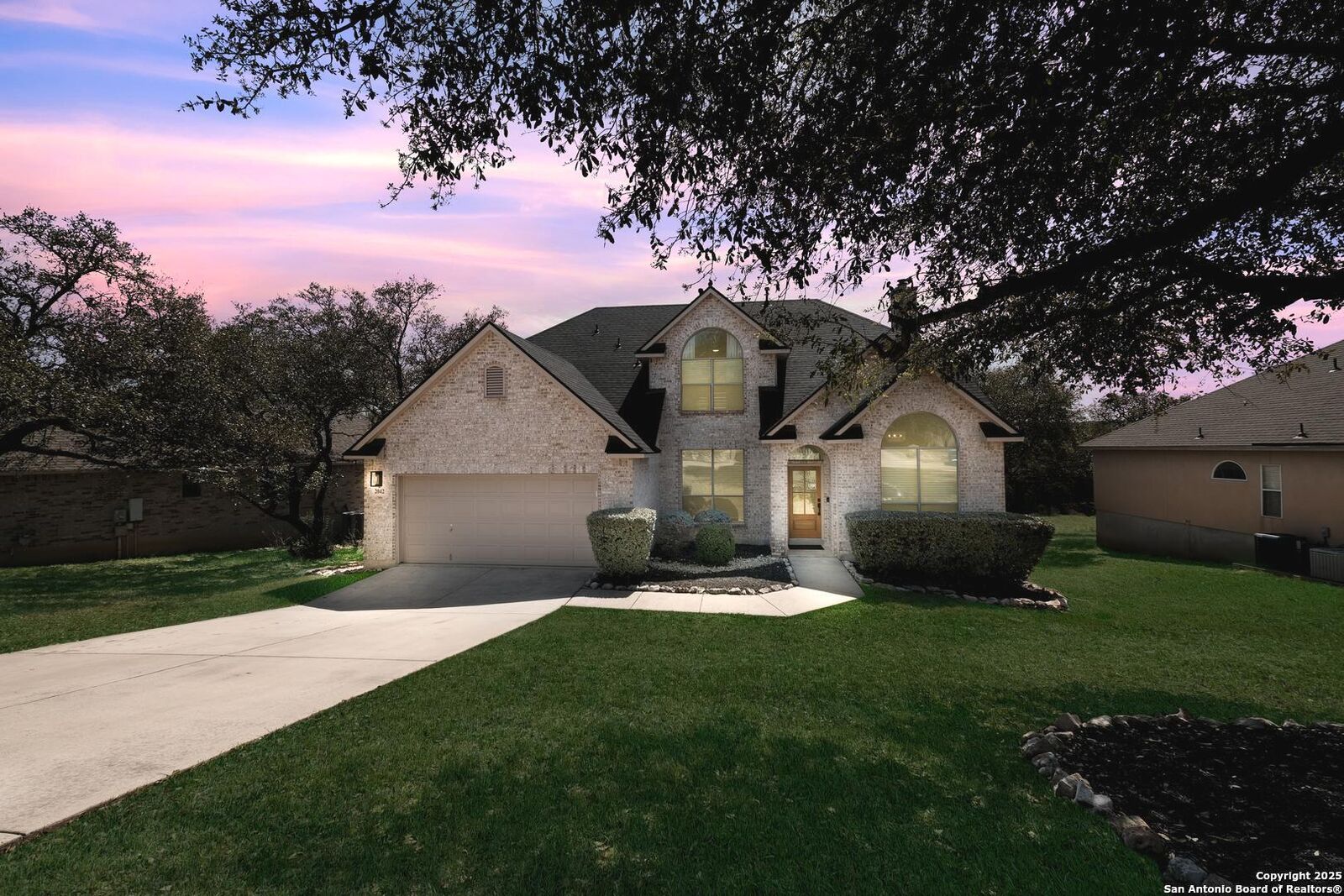 Property Photo: 2042 Three Frks TX 78258