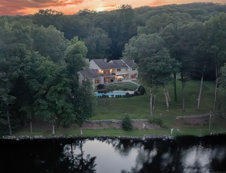 13 Cove Road  Brookfield CT 06804 photo