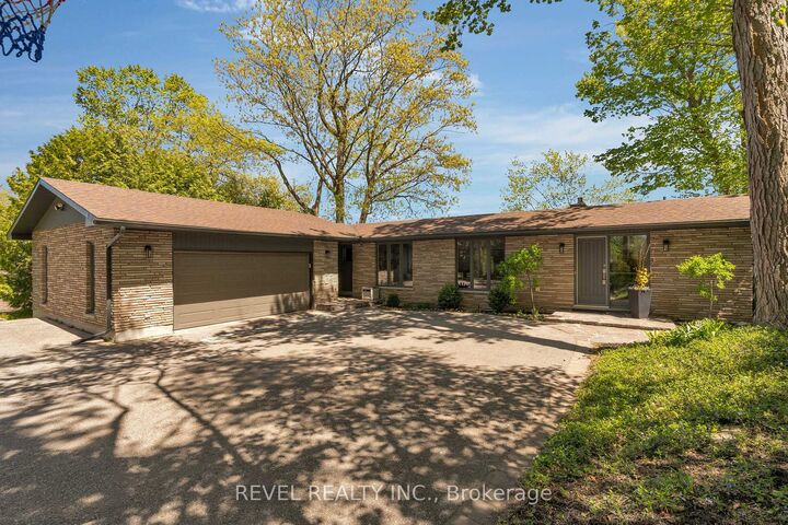 Photo de la propriété: 416 Bay Street ON L3V 3X4