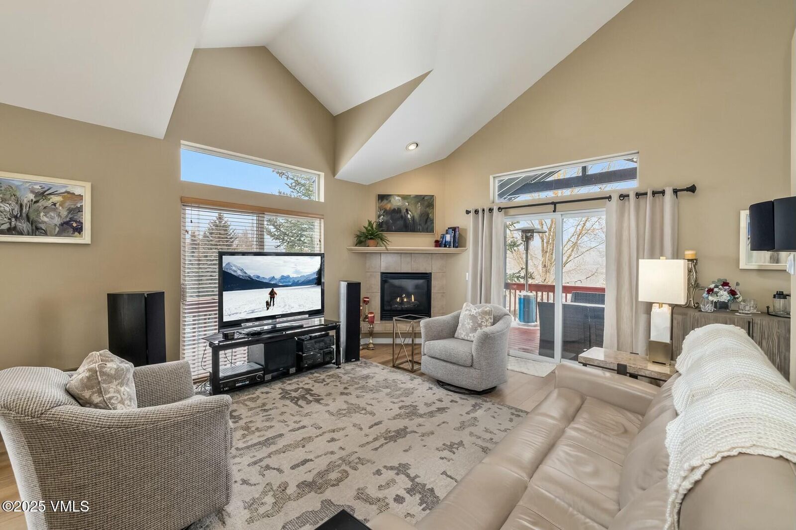 Property Photo: 98 Arlington Place D CO 81632