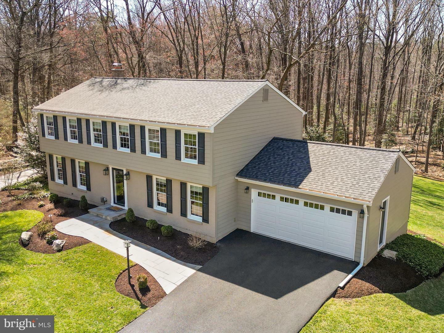 Property Photo: 2936 Harvest Glen Court VA 20171