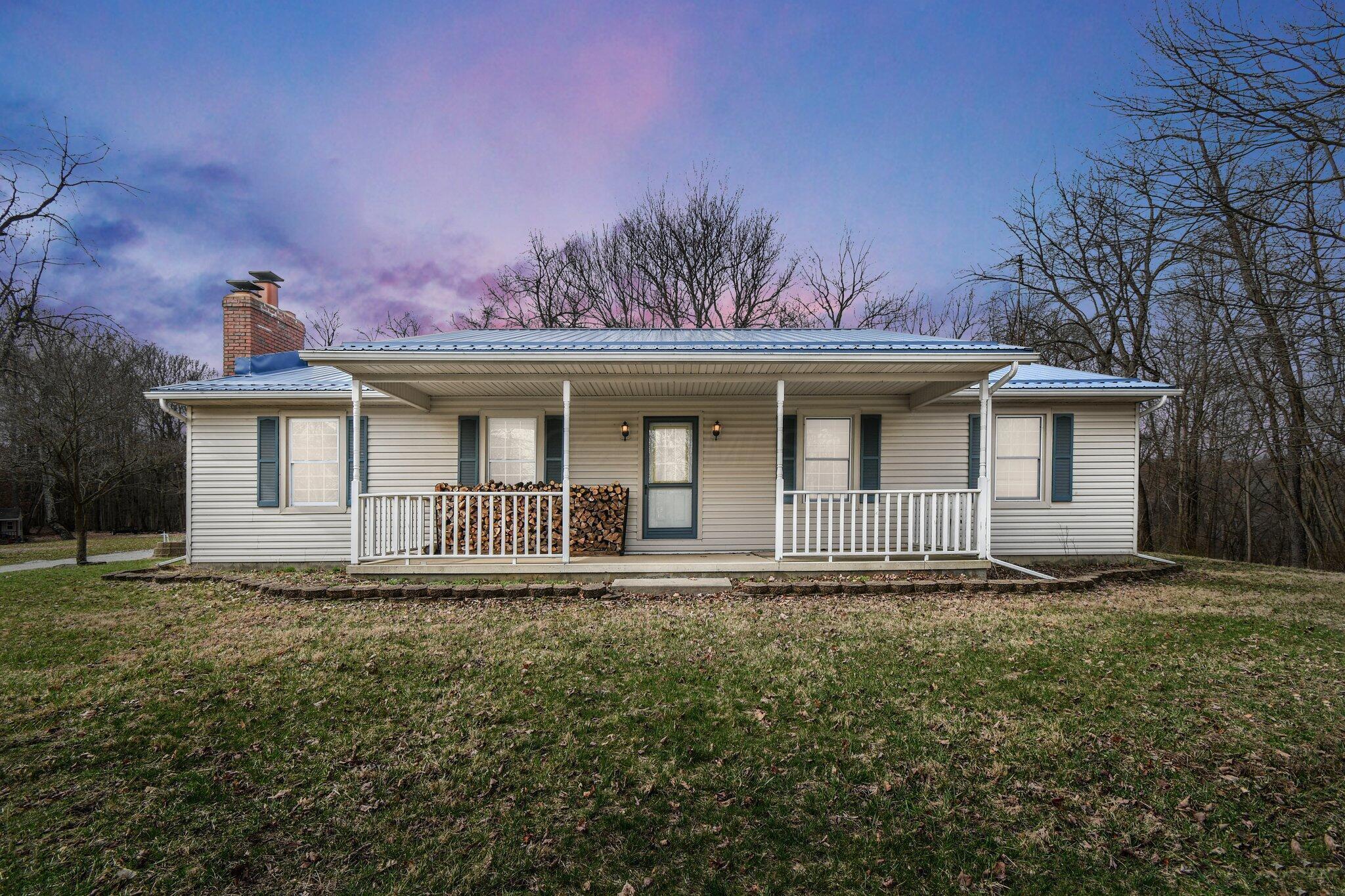 Property Photo: 9490 Loches Road OH 43071