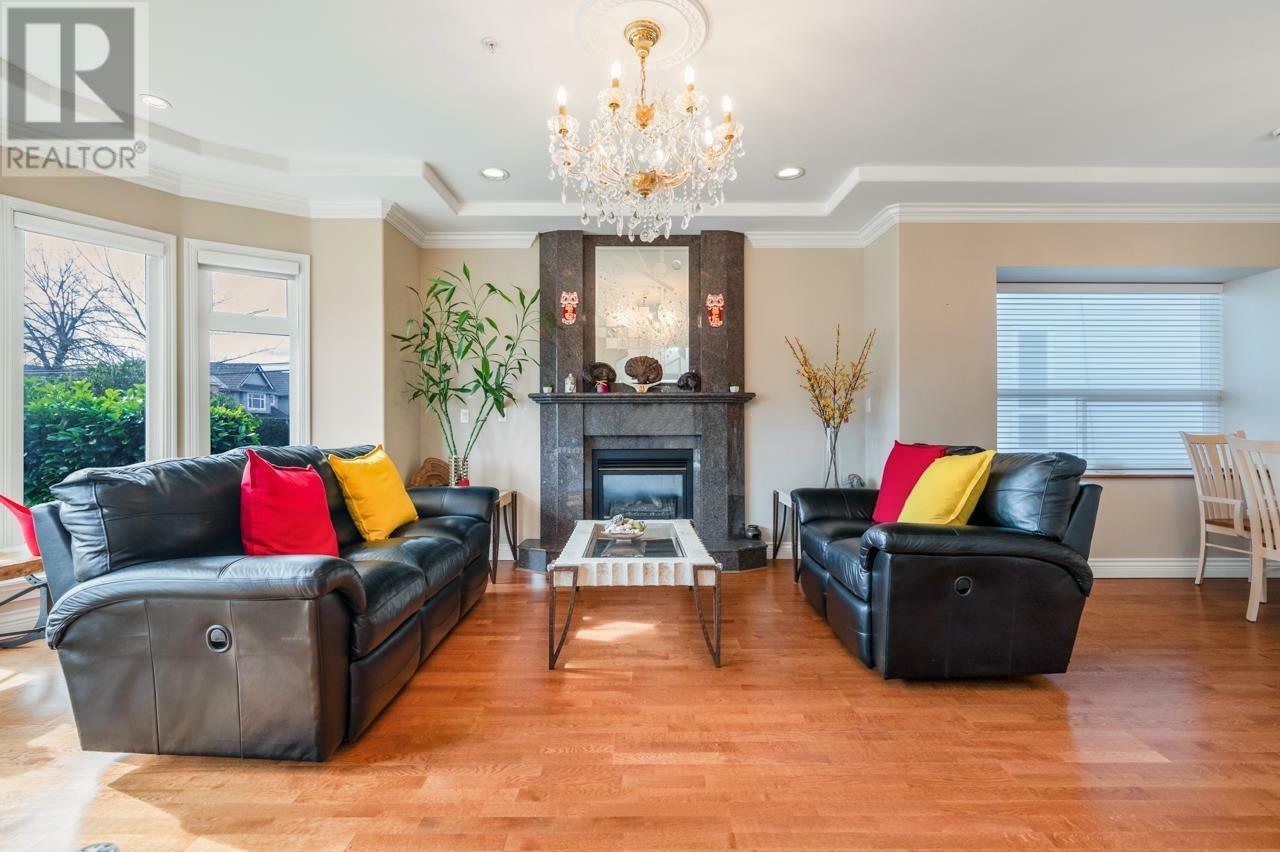 Property Photo: 87 West 46th Avenue BC V5Y 2W8
