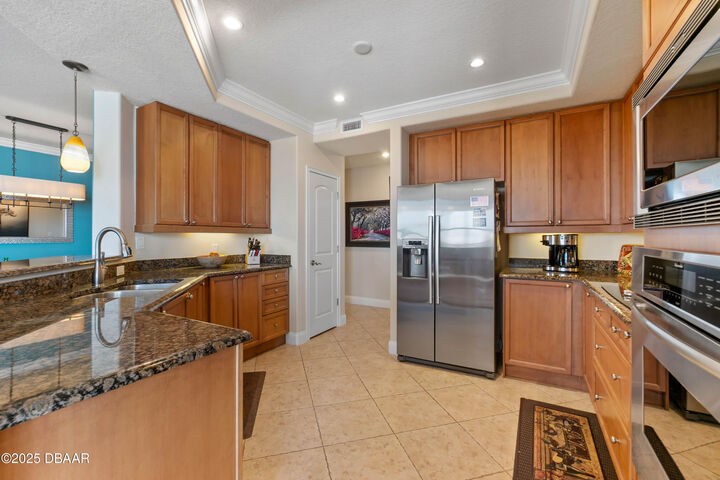 Property Photo:  2515 S Atlantic Avenue 509  FL 32118 