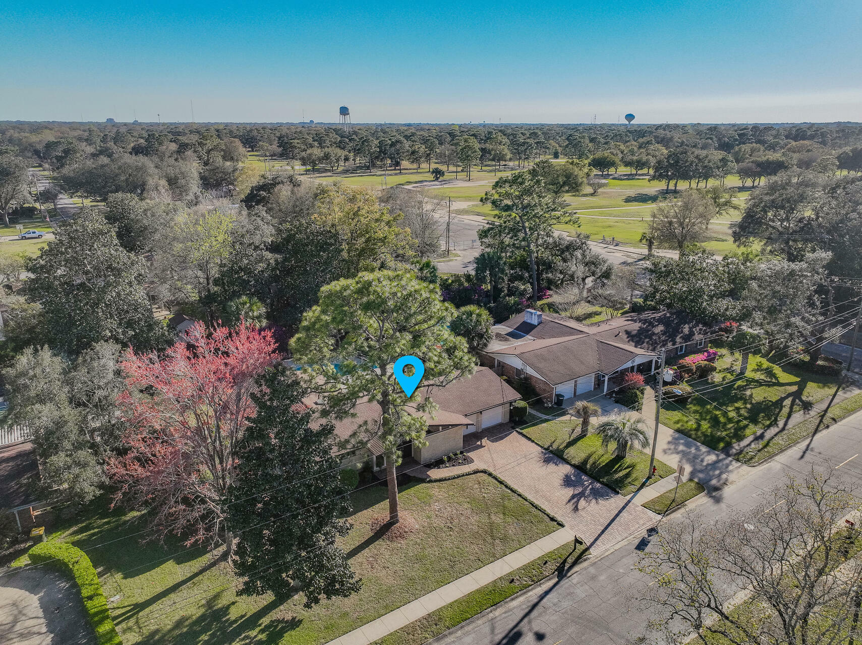 Property Photo: 4 NE Rue De Le Roi Street FL 32547