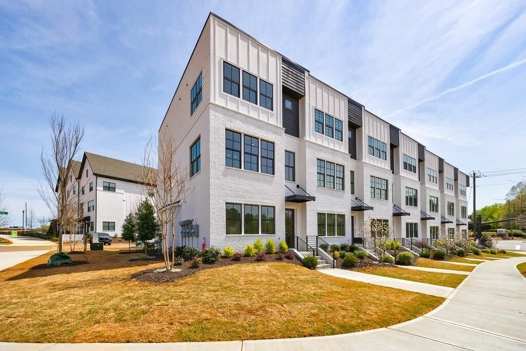 Property Photo: 681 Soul Alley GA 30009