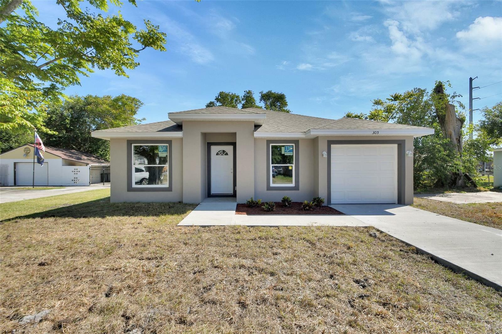 Property Photo: 305 Fletcher Avenue FL 32114