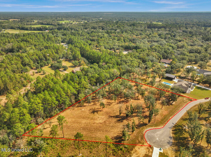 Property Photo: 7805 Songbird Lane MS 39562