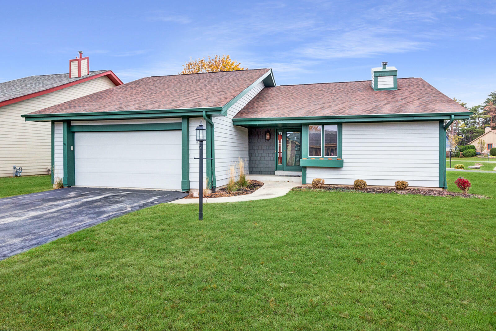 Property Photo: 3700 W Honey Tree Ln WI 53221