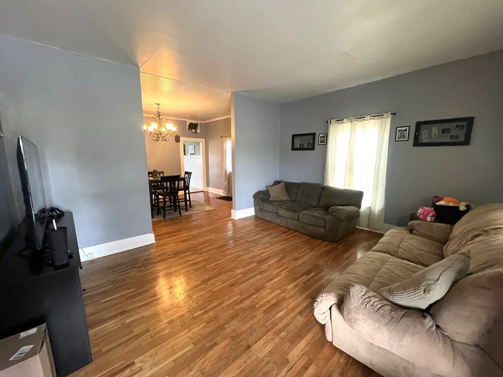 Property Photo: 432 Woodrow MO 64601