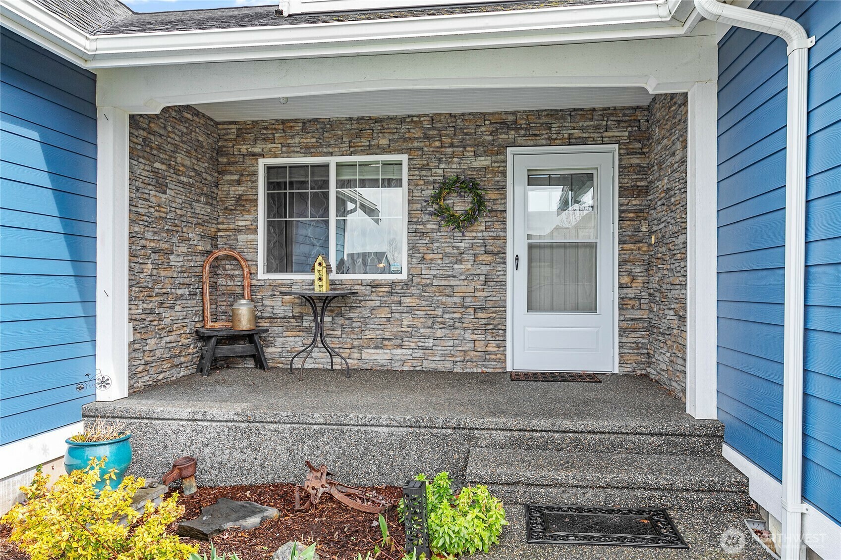 Property Photo: 810 Mapleridge Drive WA 98247