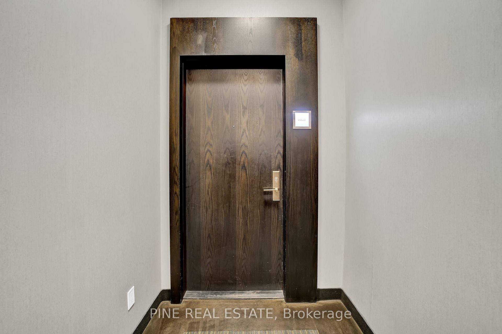Property Photo: 770 Bay Street 2602 ON M5G 0A6
