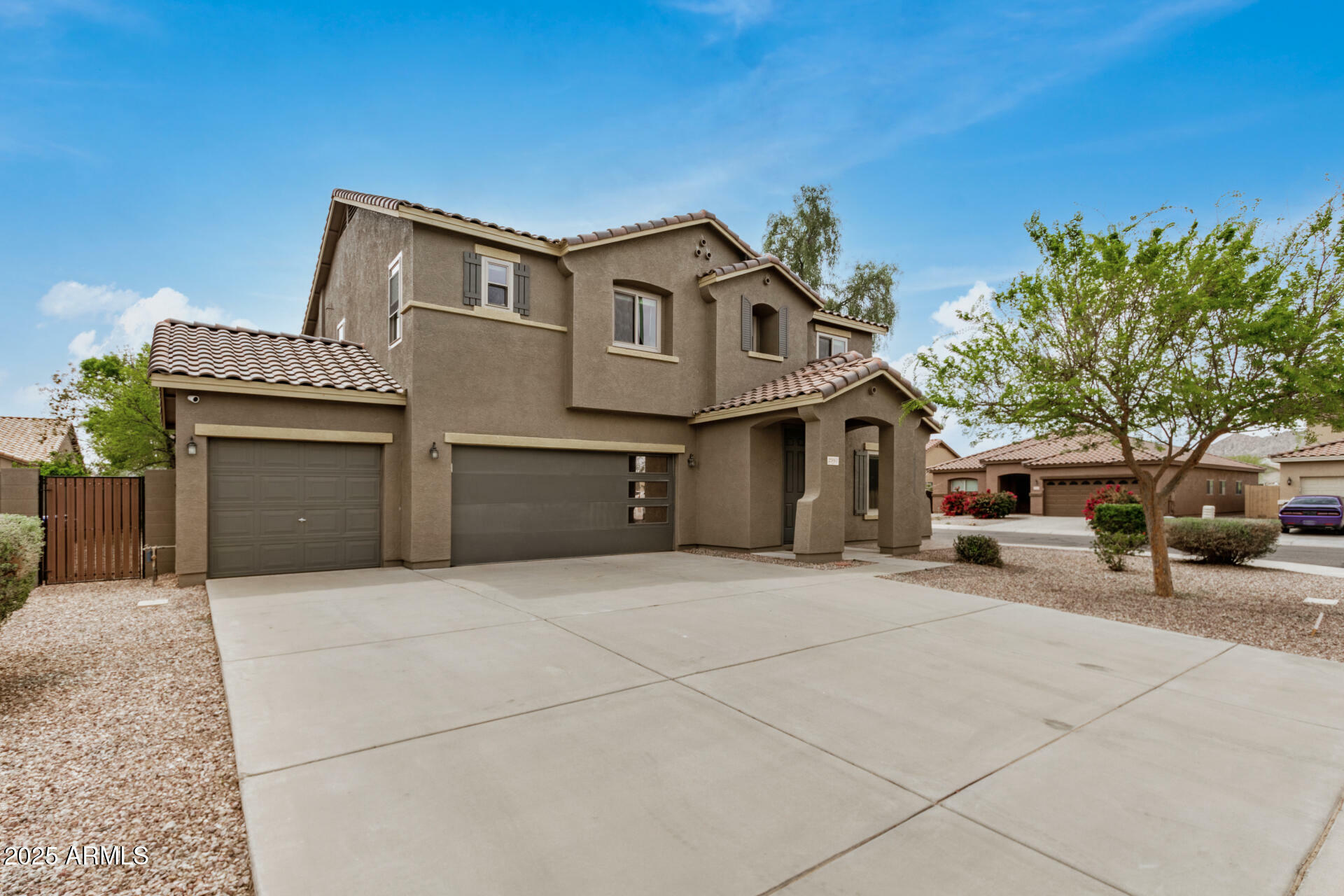 Property Photo: 2993 W Sunshine Butte Drive AZ 85144