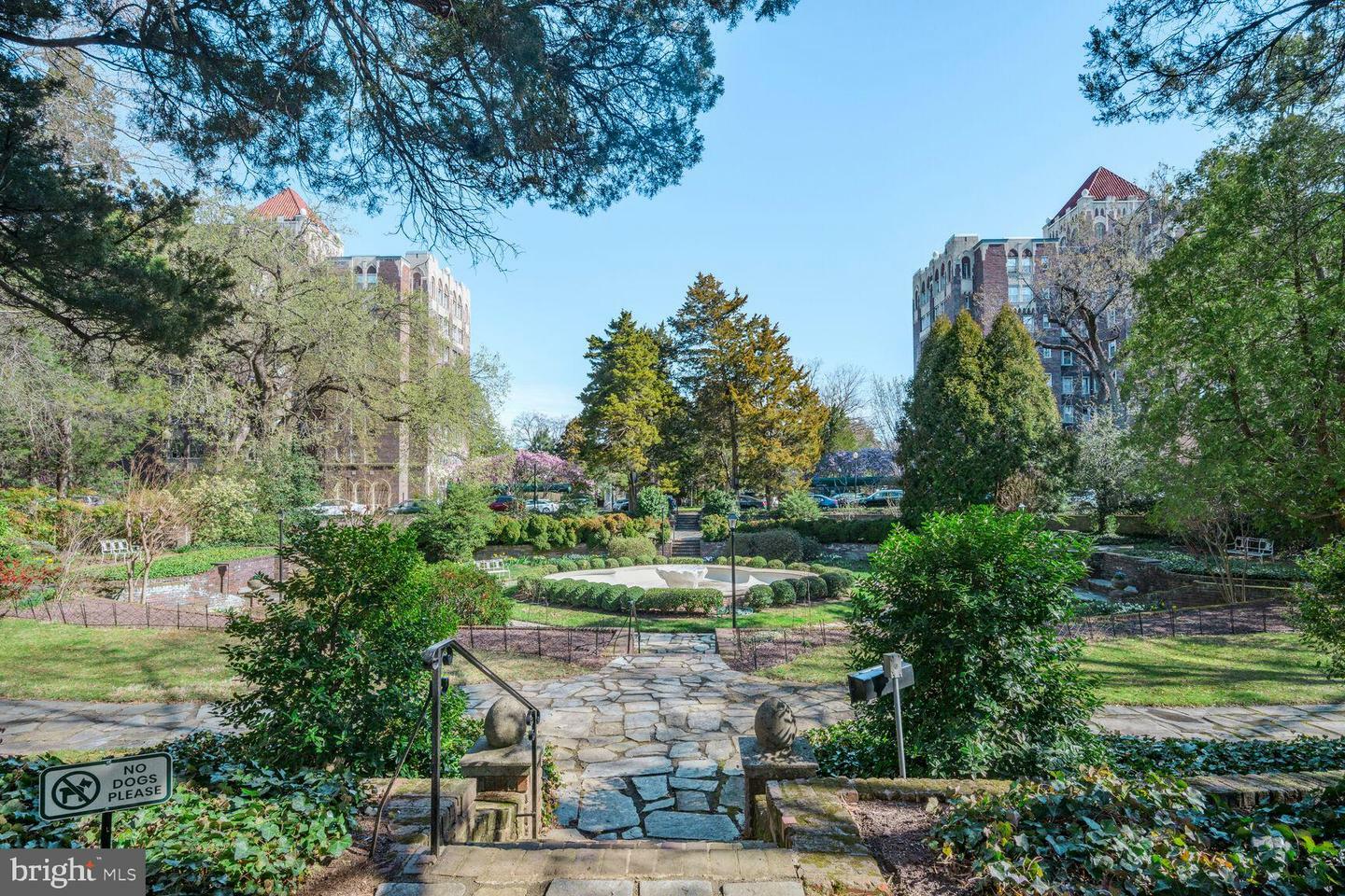 Property Photo: 4000 Cathedral Avenue NW 355B DC 20016