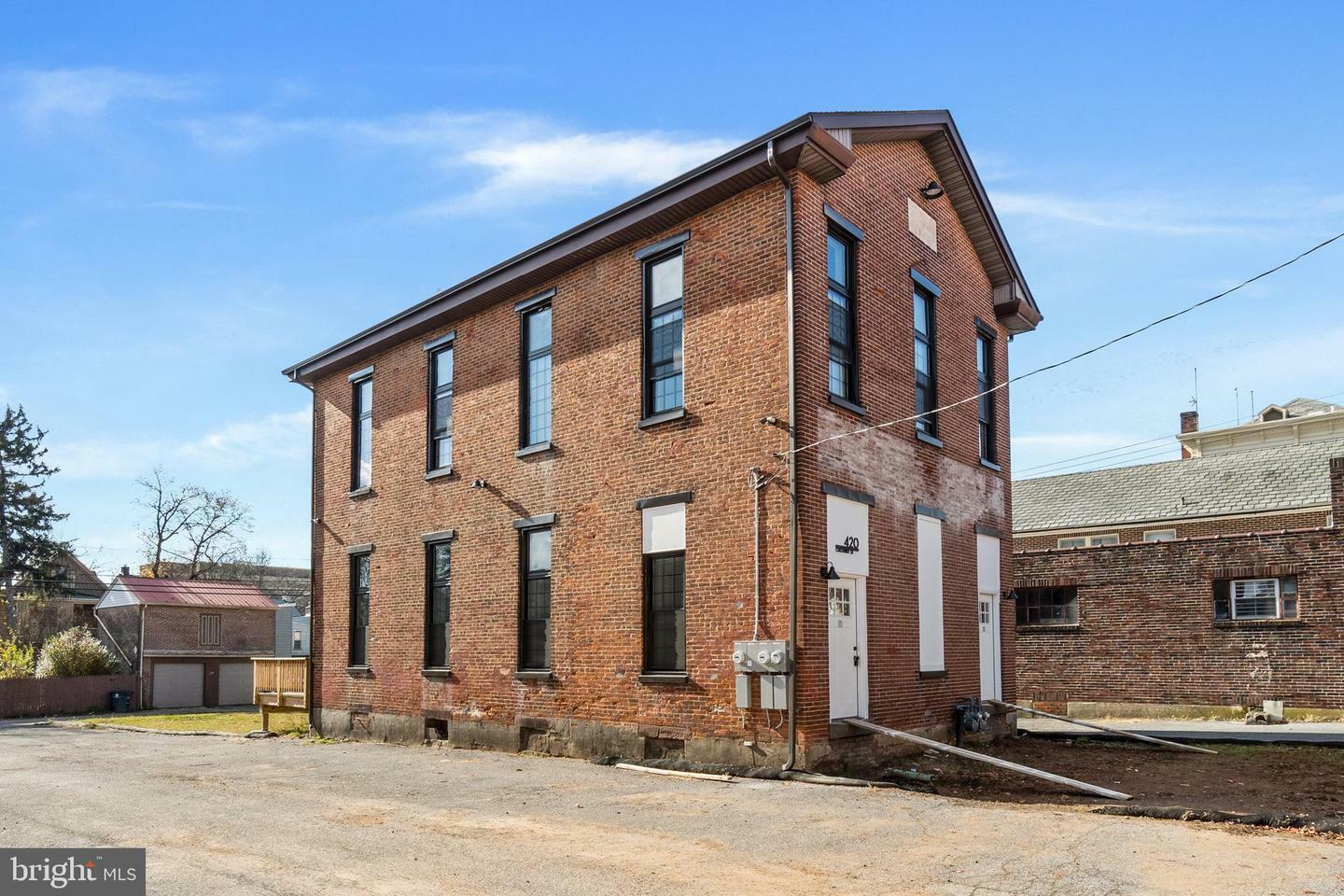 Property Photo: 420 Chestnut Street 2 PA 19464