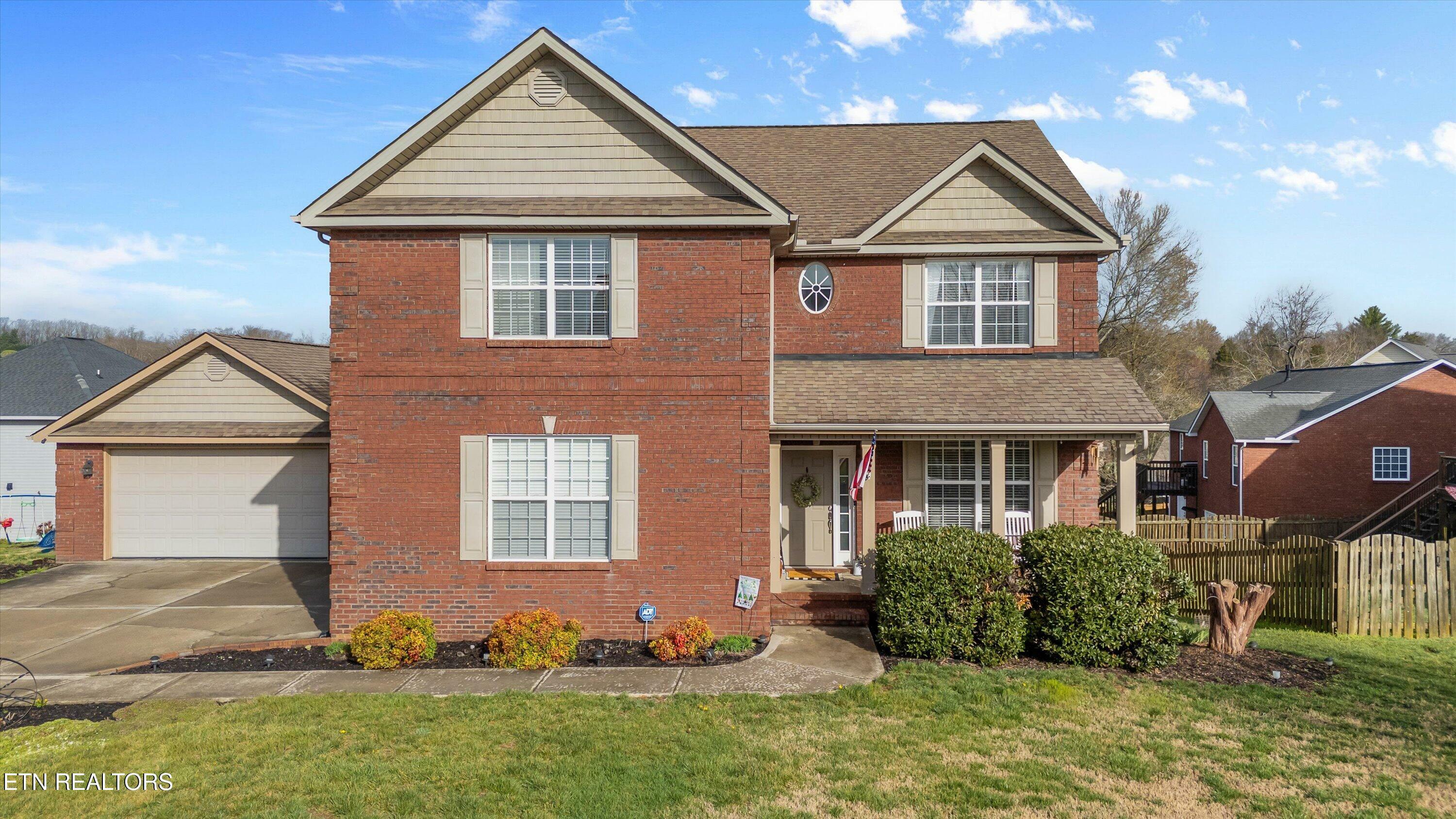 628 W Glenview Drive  Lenoir City TN 37771 photo