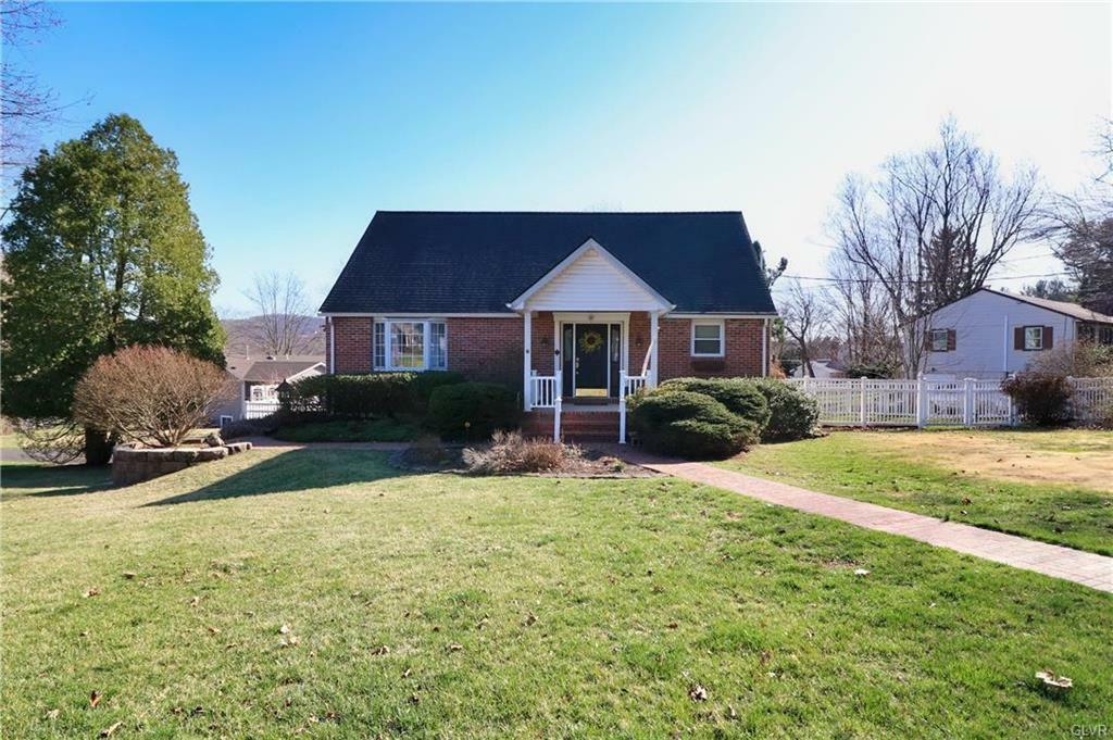 Property Photo: 3760 Mountain View Avenue PA 18045