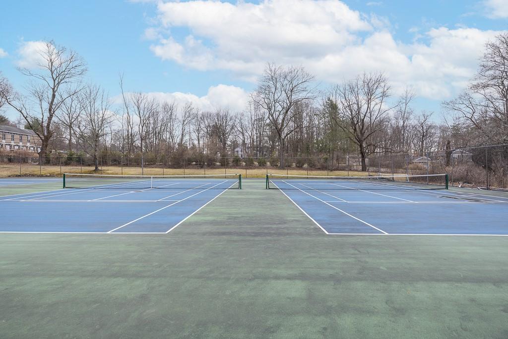 Property Photo:  56 Foxwood Drive 5  NY 10570 