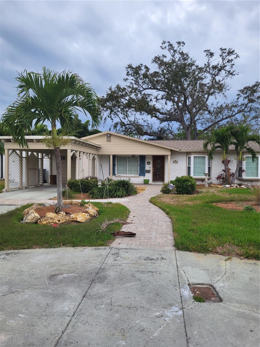 Property Photo: 201 S Treasure Drive E FL 33609