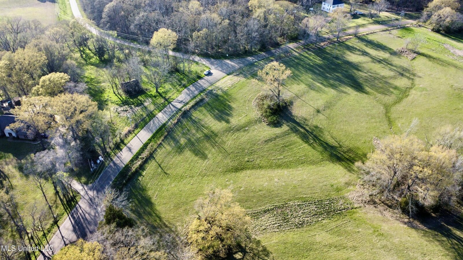 Property Photo: 4820 Clinton-Tinnin Road MS 39056